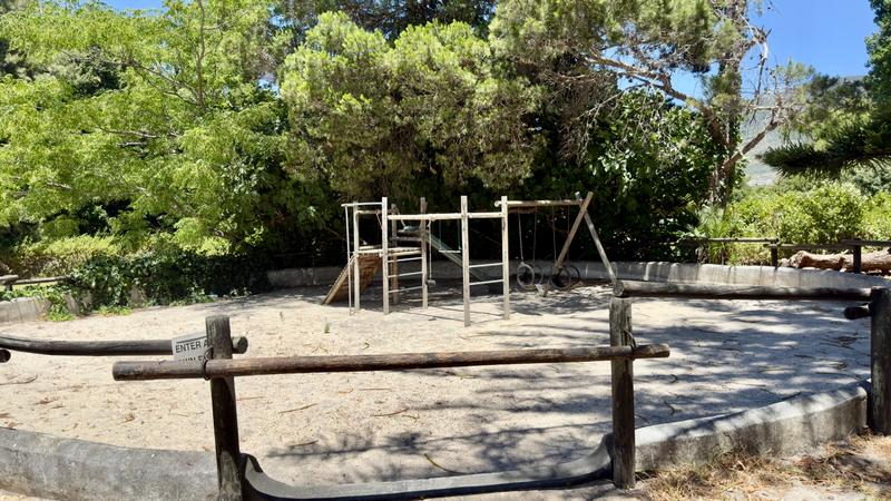 9 Bedroom Property for Sale in Hout Bay Western Cape